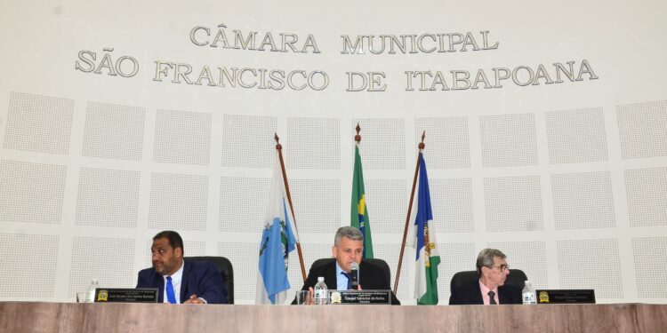 26ª Sessão Ordinária: Câmara Municipal de São Francisco de Itabapoana Delibera sobre Projetos Cruciais para Entidades Assistenciais