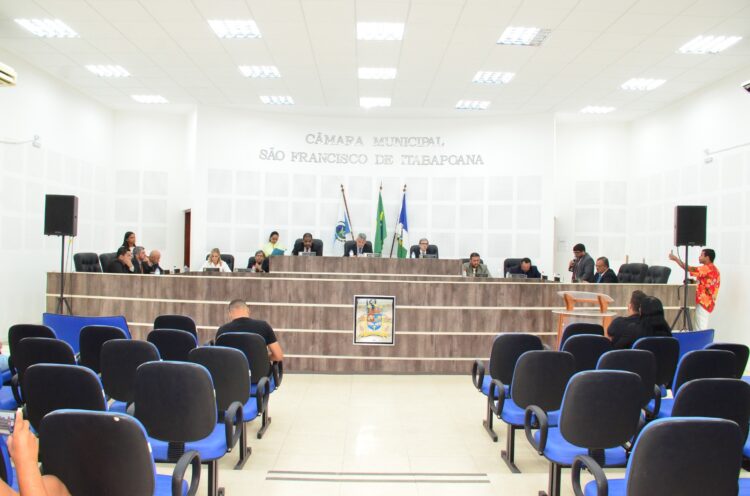 13ª Sessão Extraordinária: Câmara em Ação