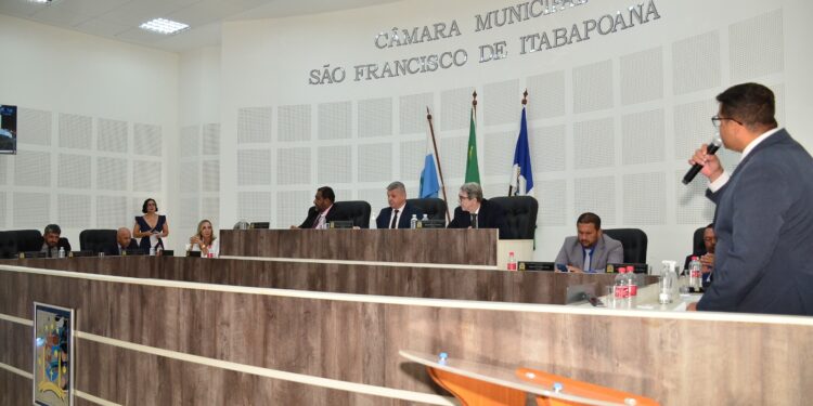 Progresso em Pauta: Recapitulação da 5ª Sessão Ordinária da Câmara Municipal