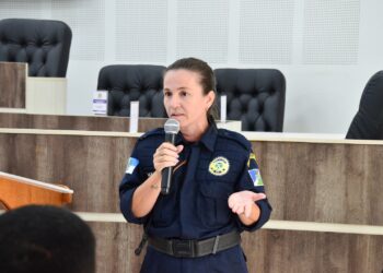 Câmara Municipal Recebe Nova Comandante da Guarda Municipal em Cerimônia de Posse