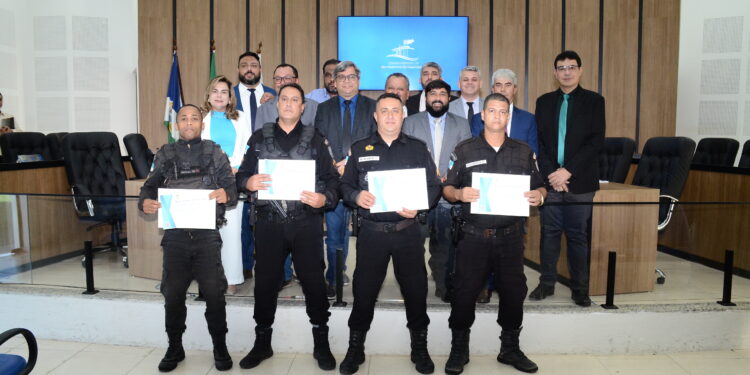 Câmara Municipal realiza 8ª Sessão Ordinária com pautas voltadas à cultura, saúde, bem-estar animal e melhorias em infraestrutura