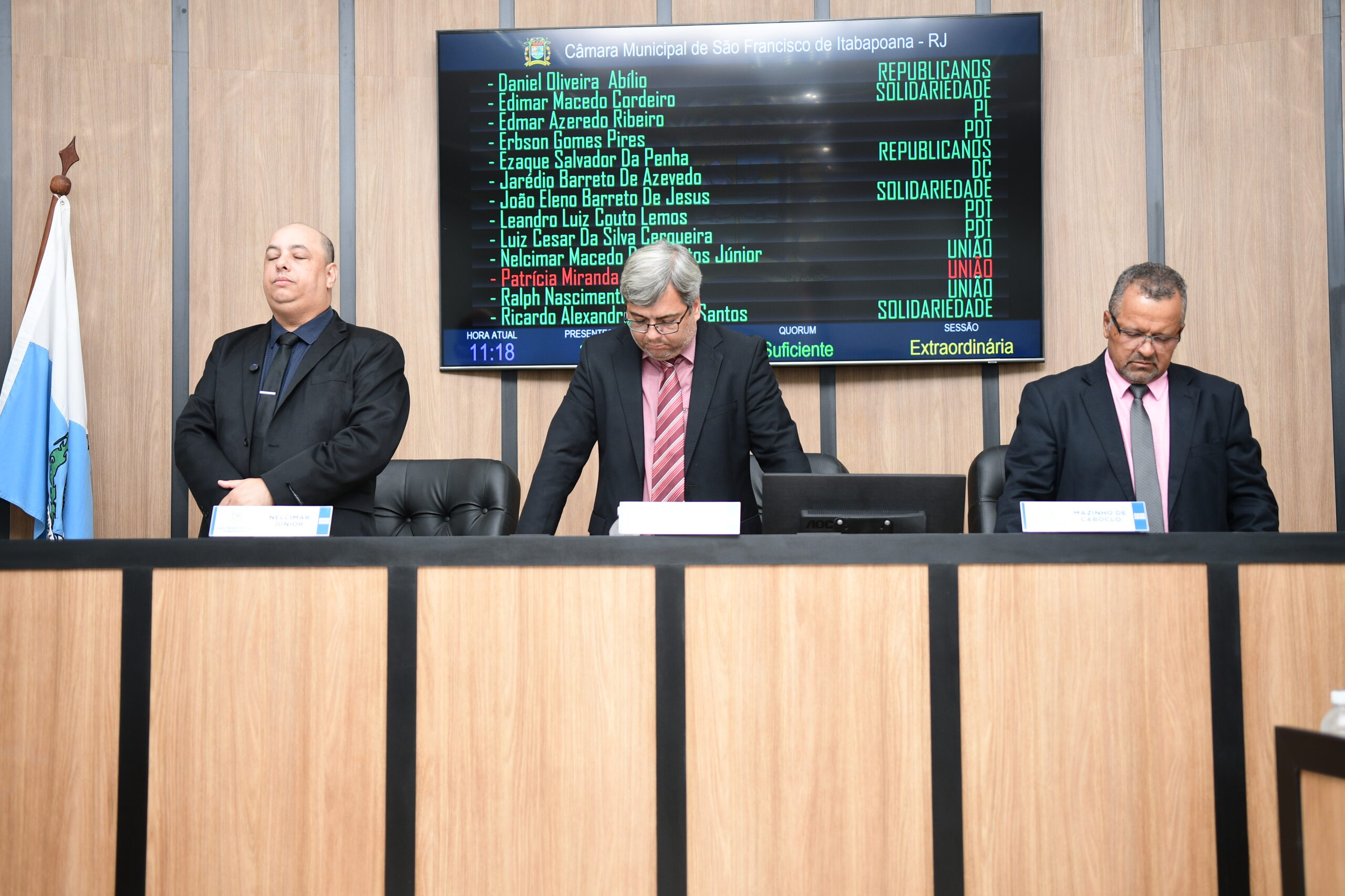 Câmara realiza 1ª Sessão Extraordinária de 2026 com votação de projetos em regime de urgência